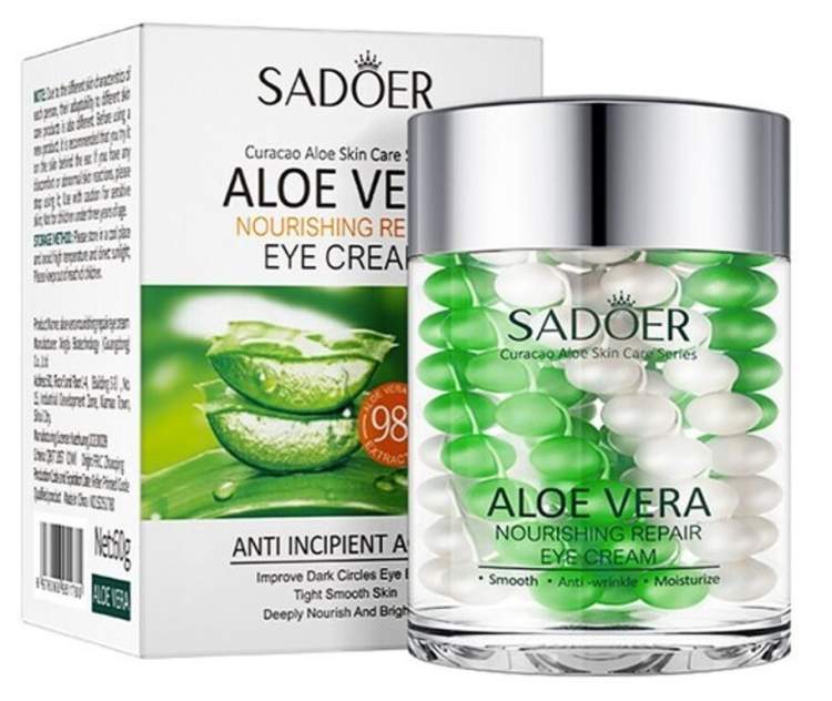 SADOER ALOE VERA КРЕМ ДЛЯ ВЕК ПИТАТЕЛЬНЫЙ АЛОЭ 60Г (SD51780) 1/144 Увлажняющий крем для кожи вокруг глаз с экстрактом алоэ интенсивно увлажняет, успокаивает, смягчает и разглаживает кожу, осветляет пигментацию, выравнивает тон и микрорельеф, активизирует антиоксидантную защиту клеток, улучшает их иммунитет. Крем насыщает кожу полезными микроэлементами, надолго сохраняет её увлажнённой, охлаждает и освежает. Он уменьшает видимые морщины, укрепляет кожный покров, повышает его упругость и эластичность.