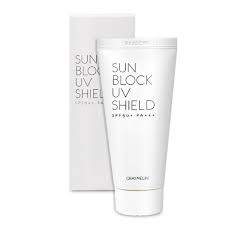 GRAYMELIN СОЛНЦЕЗАЩИТНЫЙ КРЕМ SUN BLOCK UV SHIELD SPF50+/PA+++, 50МЛ Увлажняет, предотвращая пересыхание кожи под воздействием солнечных лучей, эффективно предотвращает фотостарение кожи. Регулярное применение крема позволит избежать солнечных ожогов, а также возникновения ненужной пигментации кожи. Растительные экстракты крема оказывают увлажняющее и питательное действие.